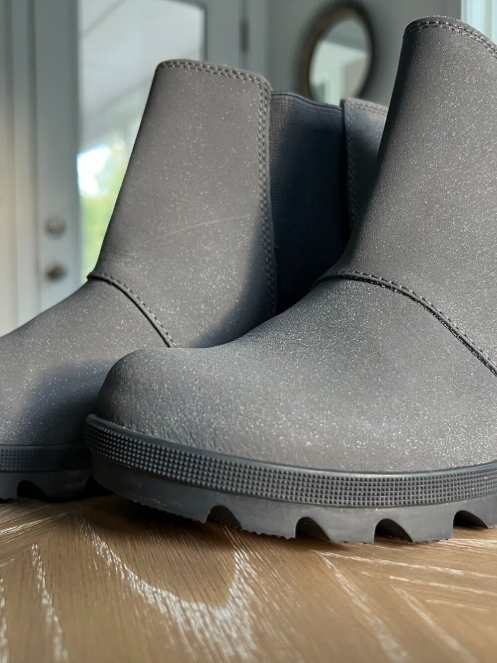 Sorel Joan of Arctic Sparkle Wedge II Chelsea Boot - Youth 4 / Women's 6